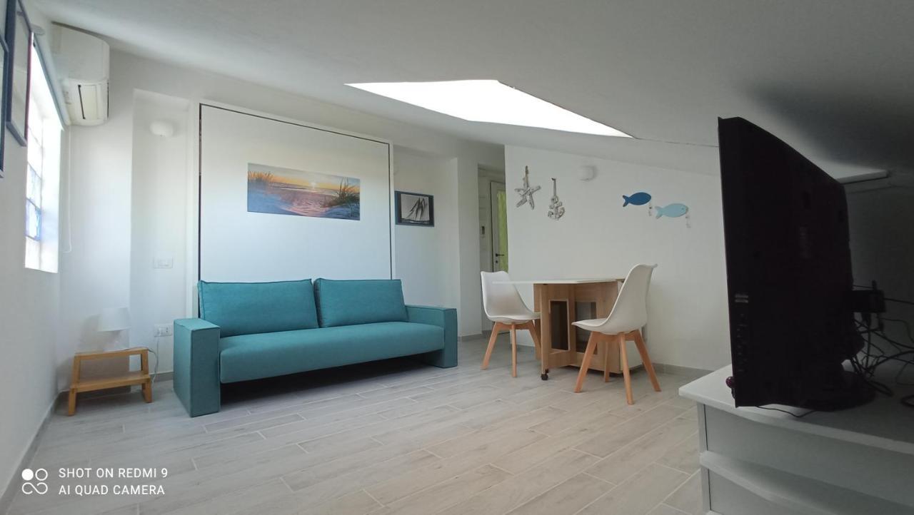 Monolocale Mansarda A Porto Santo Stefano Argentario Apartment Bagian luar foto